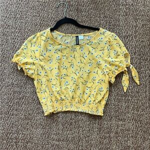 H&M Multicolored Crop Tie Front Blouse